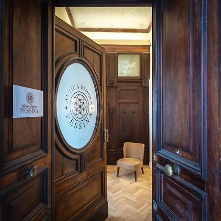 Antica Dimora Pessina Hotel Napels Buitenkant foto