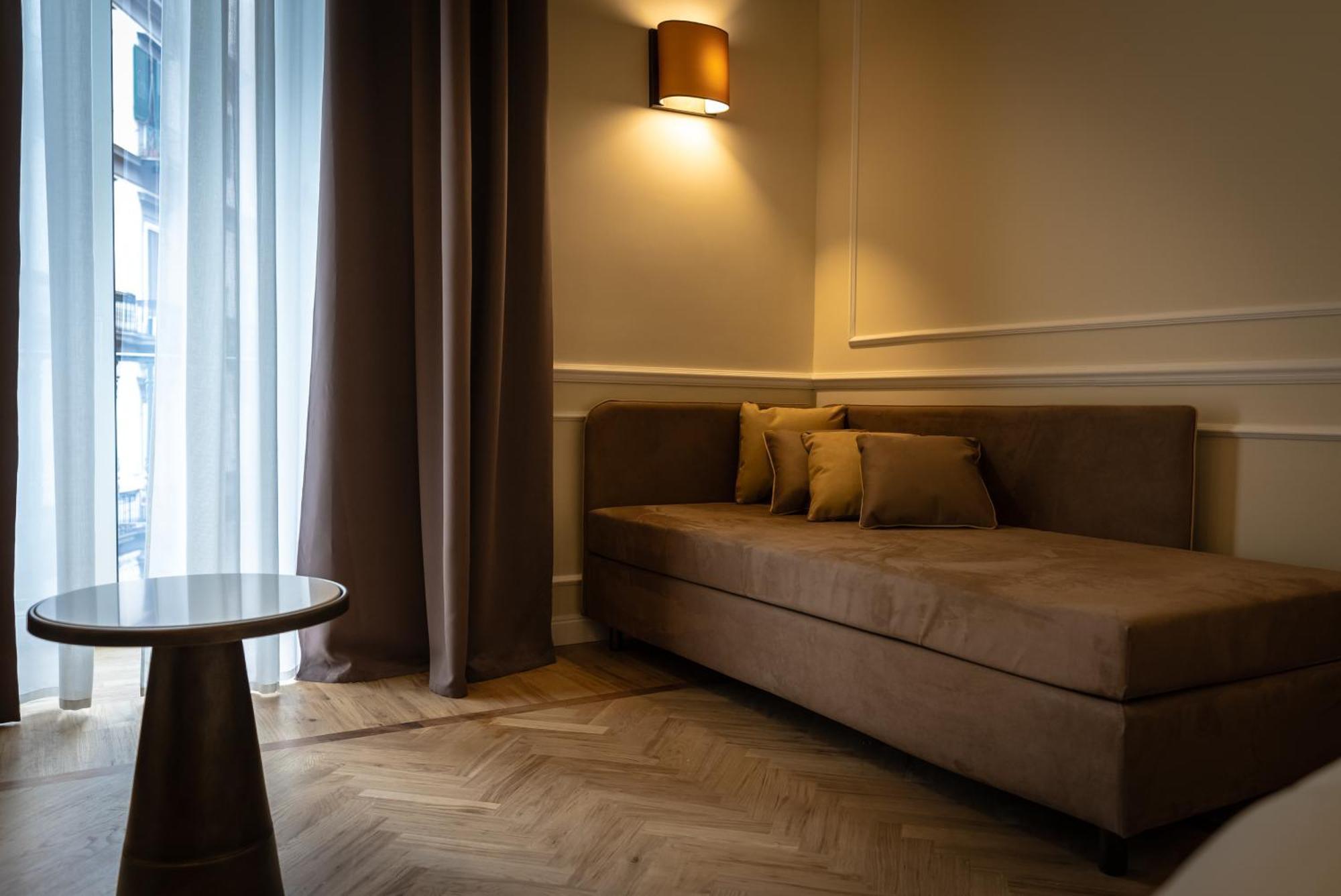 Antica Dimora Pessina Hotel Napels Buitenkant foto