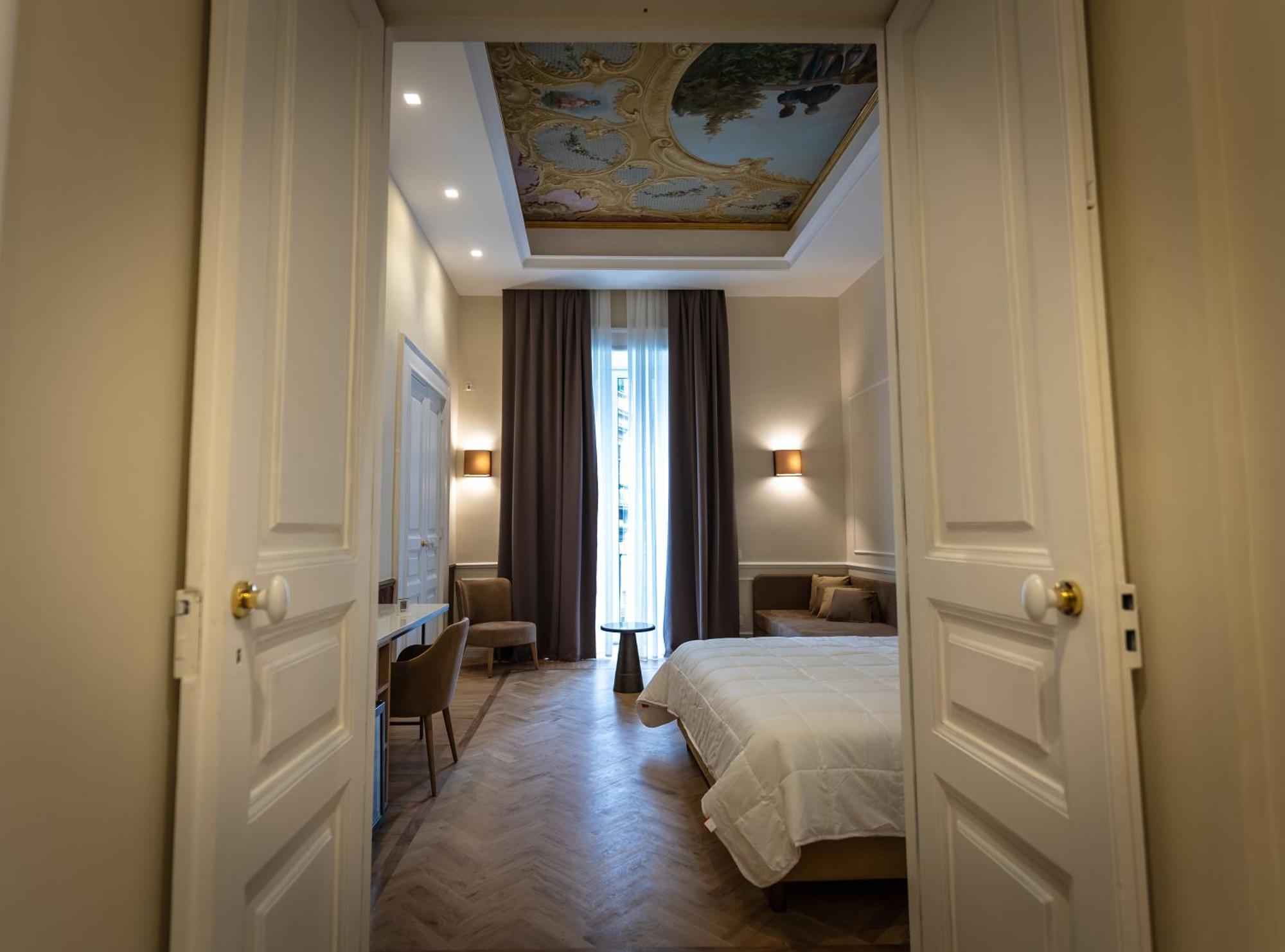 Antica Dimora Pessina Hotel Napels Buitenkant foto