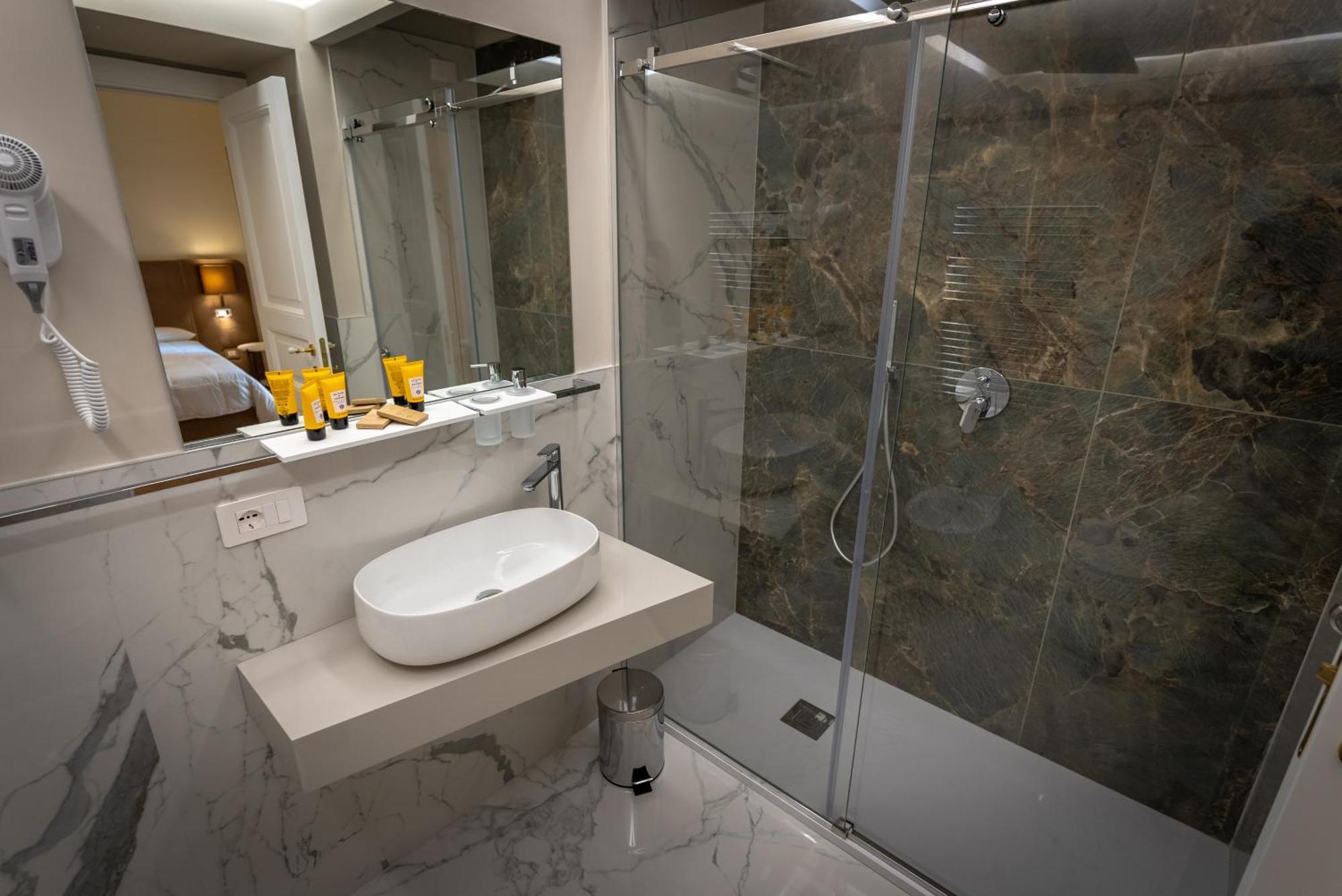Antica Dimora Pessina Hotel Napels Buitenkant foto