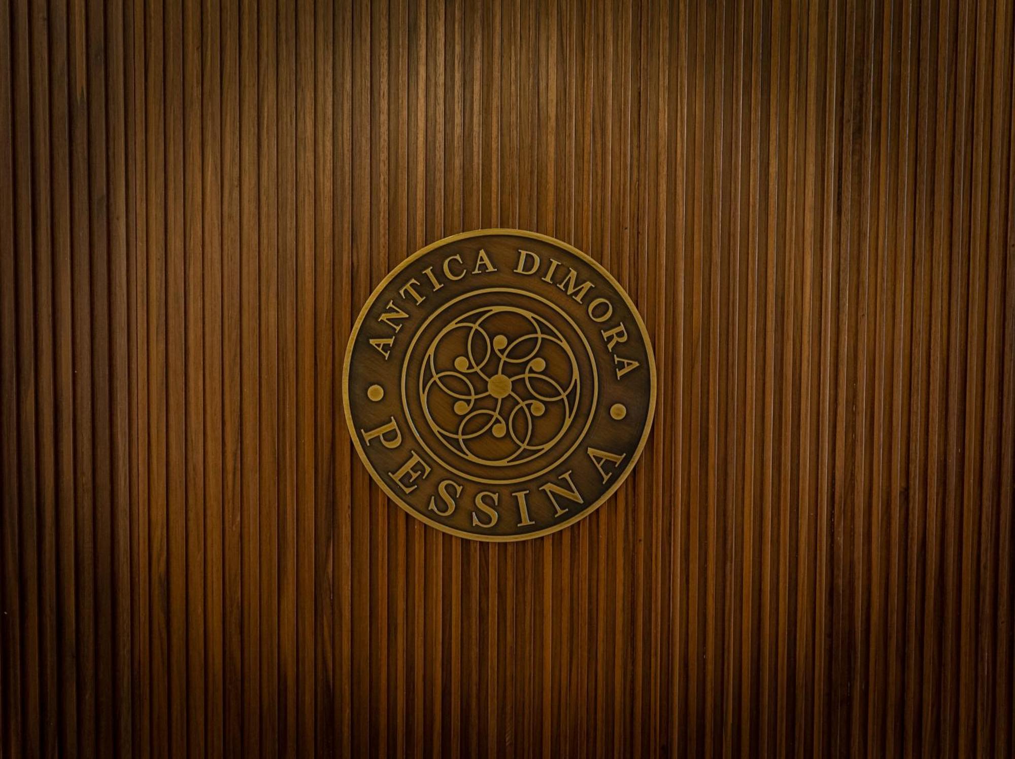 Antica Dimora Pessina Hotel Napels Buitenkant foto